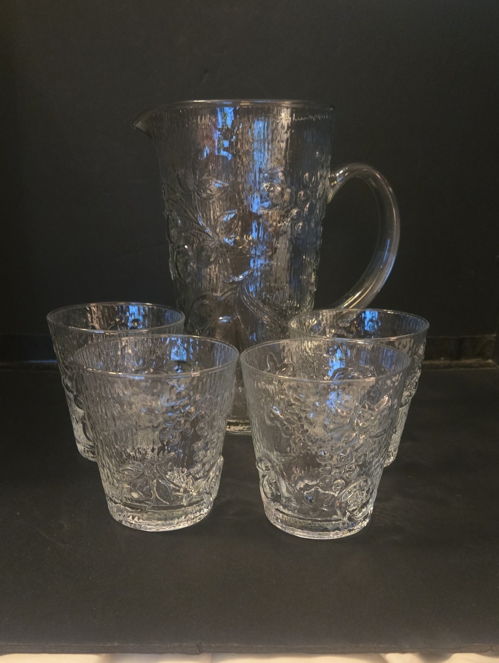 Williams Sonoma Clear Embossed Glass Juice Pitcher with 4 Matching Tumblers
